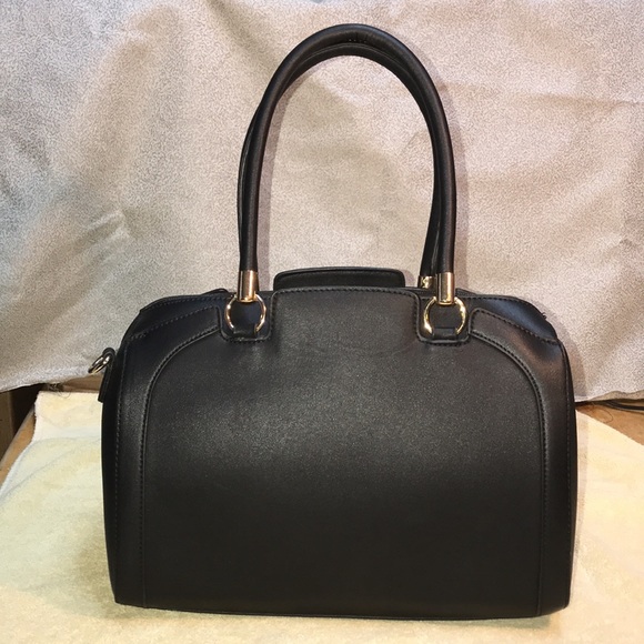 Black Duffle Handbag, Unbranded - Picture 2 of 15